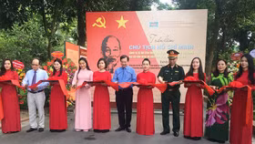 Khai mạc triển lãm về Chủ tịch Hồ Chí Minh