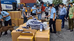 Bộ Tài chính chỉ đạo các đơn vị quyết liệt chống buôn lậu, gian lận thương mại dịp cuối năm