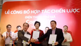 FPT Shop “bắt tay” Vietnamobile bán "bia kèm mồi”
