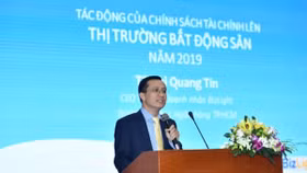 Chuyên gia lo ngại các doanh nghiệp bất động sản sẽ bị “tác động kép” trong năm 2019