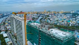 Phúc Khang cất nóc Block cuối cùng của dự án Diamond Lotus Riverside