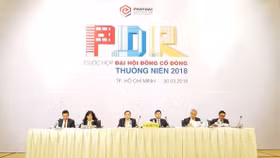 Thoát gánh nặng nợ nần, Phát Đạt đặt tham vọng lớn cho năm 2018