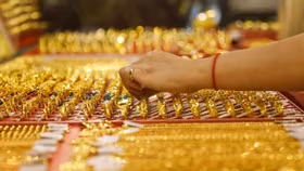 Giá vàng thế giới chao đảo, thị trường trong nước ít biến động