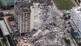 Gần 100 người vẫn mất tích sau vụ sập chung cư ở Mỹ