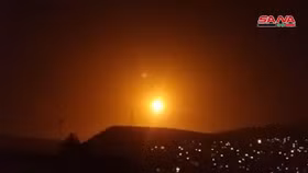 Israel không kích ồ ạt vào căn cứ quân sự Syria