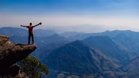 CTCK nhận định thị trường 11/05: Tiến tới đỉnh cũ 730 điểm