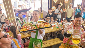 B’estival 2018 – Nhà máy xúc xích tiêu chuẩn Oktoberfest