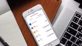 Apple cấm đào tiền ảo trên iPhone, Macbook