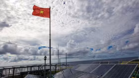 “Tiếp sức” nhà đầu tư đổ vốn làm điện mặt trời