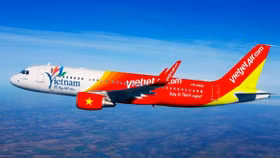 Cổ phiếu Vietjet quay đầu giảm liên tiếp sau "sự cố" bikini