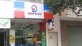 Vingroup mua chuỗi cửa hàng tiện lợi thua lỗ với giá 1 USD