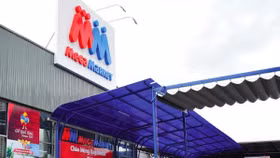 Làm rõ điều kiện cấp phép phân phối, bán lẻ