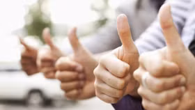 Nghệ thuật đáp lại lời khen từ người khác