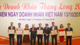 Gala doanh nhân Thăng Long 2018: Kỷ niệm và vinh danh giá trị doanh nhân