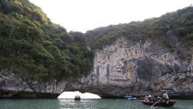 Khám phá Vịnh Hạ Long, Lan Hạ trên du thuyền Oriental Sails