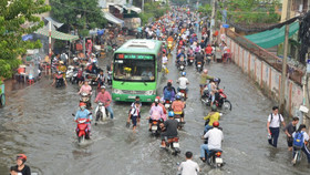 Thấy hệ thống thủy lợi chống ngập lạc hậu, TP. HCM đề xuất rà soát quy hoạch