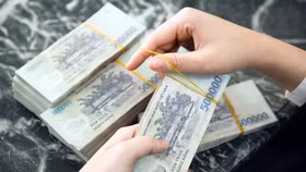 Lãi suất gửi VND đã vọt lên trên 9%/năm