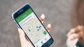 Đề nghị Grab, Uber ngừng đầu tư thêm xe mới