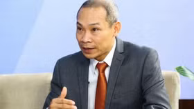 Phó viện trưởng CIEM: “Tôi từng thấy doanh nghiệp khóc ở hội thảo vì giấy phép con”