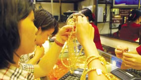 Dự thảo Nghị định sửa đổi về quản lý hoạt động kinh doanh vàng: Thêm nỗi lo cho doanh nghiệp?