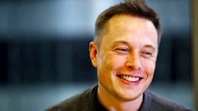 Elon Musk đã được dạy dỗ để trở nên kiệt xuất như thế nào?