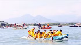 Lễ hội đầu xuân bên ngôi làng hơn 500 tuổi