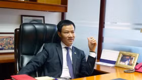 Người nước ngoài mua nhà tại Việt Nam: Chính sách “thông” nhưng đường đi vẫn “tắc”