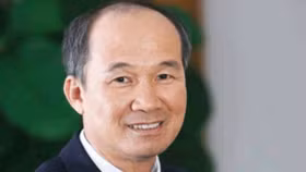 Ông Dương Công Minh rời Him Lam, chọn Sacombank