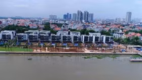 Kiểm tra, xử lý xây dựng trái phép lấn chiếm bờ sông tại TP. HCM