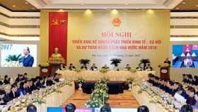 Chính phủ yêu cầu: Giảm hội họp, giấy tờ hành chính