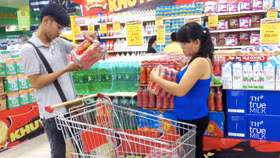 Tăng thuế nước ngọt: Chống hiện tượng béo phì hay cần tăng nguồn thu?