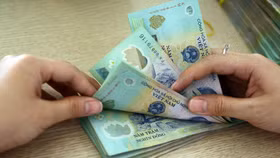 Tăng 5% mức lương tối thiểu vùng năm 2018 là hợp lý