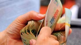 Lương cơ sở tăng thêm 7,38%