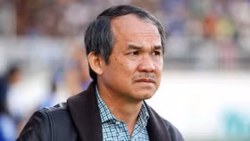 Cổ phiếu hai công ty của bầu Đức bất ngờ bị bán tháo, giá giảm kịch sàn