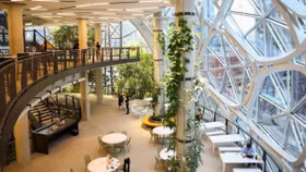 Amazon vượt mặt Google để trở thành nơi làm việc đáng mơ ước nhất thế giới