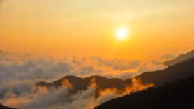 Bình Minh trên mây ở Tà Xùa - Bắc Yên - Sơn La