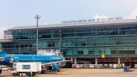Mở rộng sân bay Tân Sơn Nhất: Cần chỗ nào mở rộng chỗ đó
