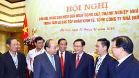 Thủ tướng: ‘Có những anh có tới 14 sân sau’