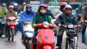 Không khí lạnh tăng cường Hà Nội rét buốt dưới 12 độ C
