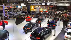Thị trường ô tô 2018: Xe nhập khẩu khó có cửa về Việt Nam?