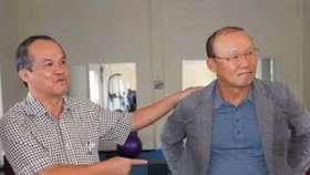 Bầu Đức đích thân sang Hàn Quốc, tự bỏ tiền túi để đảm bảo lương, mời bằng được HLV Park Hang-seo