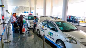 Taxi truyền thống lại cầu cứu Bộ GTVT