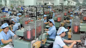 Việt Nam cần làm gì để tránh “nền kinh tế có hai tốc độ”?