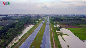 Con đường 2.300 tỷ ở Hà Nội: Sang nhưng không “sáng“