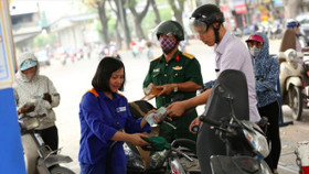 Tăng kịch khung thuế bảo vệ môi trường với xăng dầu: Gánh nặng dồn lên vai người tiêu dùng