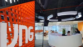 Siêu cổ phiếu VNZ tiếp tục bị bán tháo, vốn hóa “bay” hàng nghìn tỷ đồng