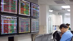 Vn-Index có thể tạo đáy 940 điểm trong quý II