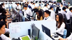 Chứng quyền có bảo đảm “cháy hàng” trước ngày ra mắt