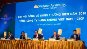 Giá cổ phiếu giảm mạnh, Vietnam Airlines dự kiến chuyển sàn HoSE