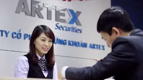 Em gái ông Trịnh Văn Quyết giữ chức Phó TGĐ Chứng khoán Artex